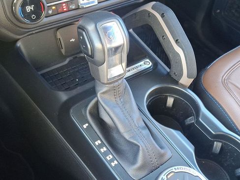 Used 2024 Ford Bronco Outer Banks image 14