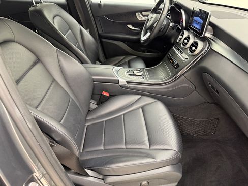 Used 2018 Mercedes-Benz GLC 300 4MATIC image 23