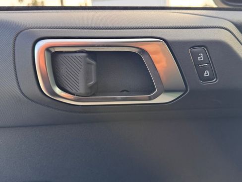 New 2025 Ford Bronco 4-Door w/ Sasquatch Package image 16