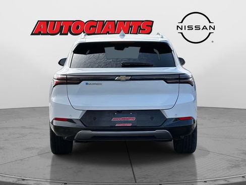 Used 2025 Chevrolet Equinox EV LT image 4