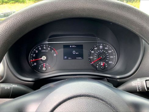 Used 2022 Kia Soul LX w/ Technology Package FWD image 18
