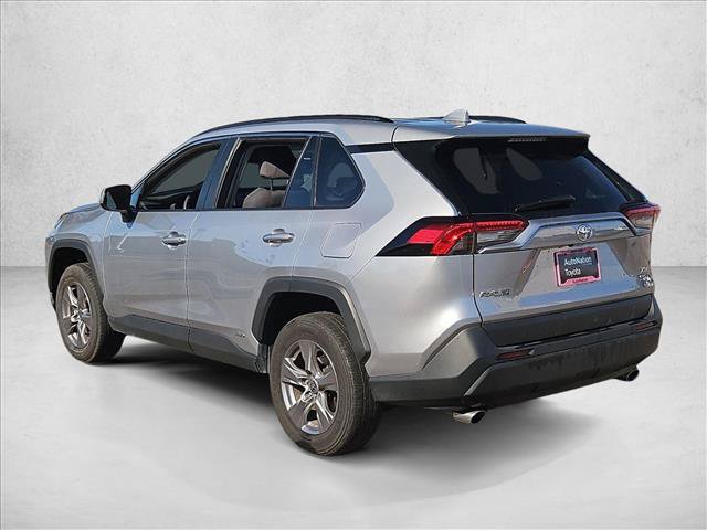 Used 2025 Toyota RAV4 XLE AWD/4WD image 8