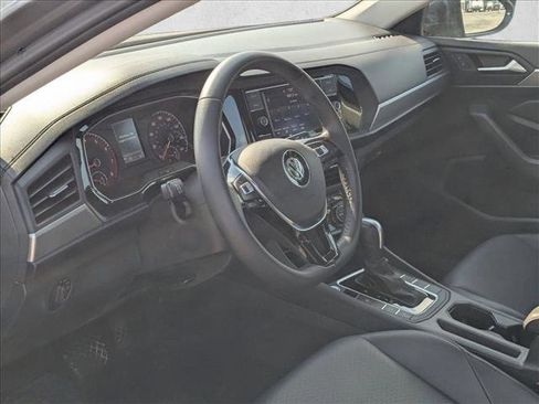 Used 2020 Volkswagen Jetta SE image 10