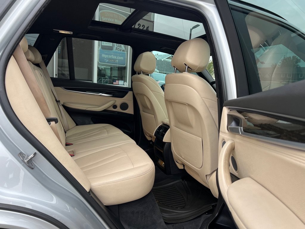 Used 2016 BMW X5 xDrive40e w/ M Sport AWD/4WD image 17