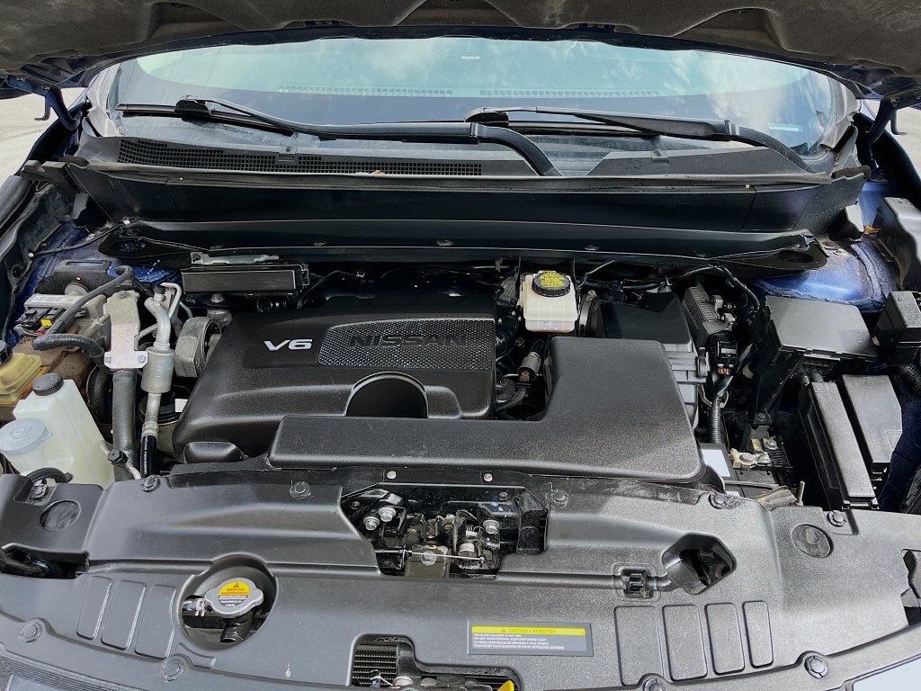 Used 2020 Nissan Pathfinder Platinum AWD/4WD image 32