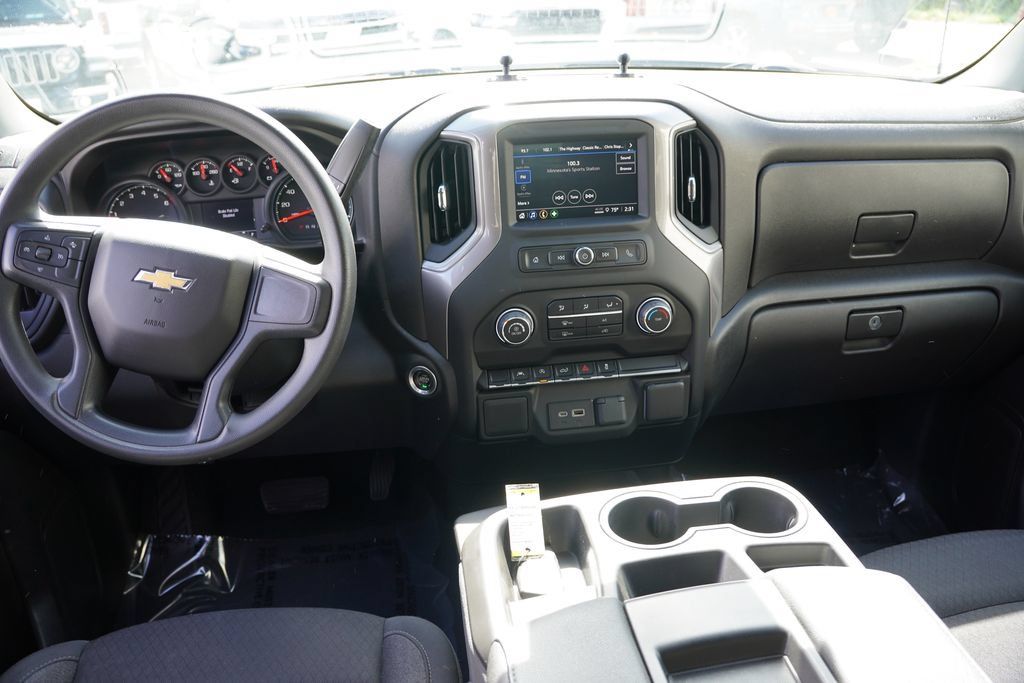 Used 2022 Chevrolet Silverado 1500 Custom w/ LPO, Dark Essentials Package AWD/4WD image 18
