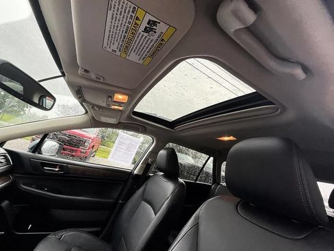 Used 2017 Subaru Outback 2.5i Limited AWD/4WD image 29