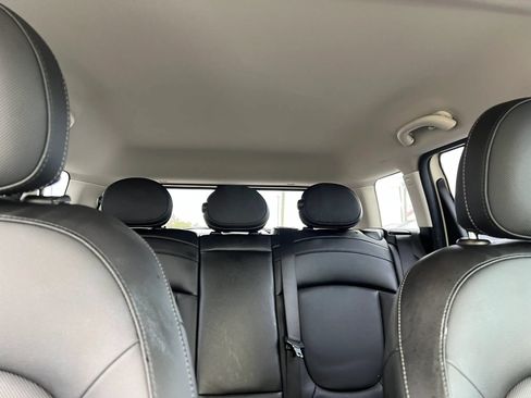 Used 2017 MINI Cooper Clubman FWD image 20