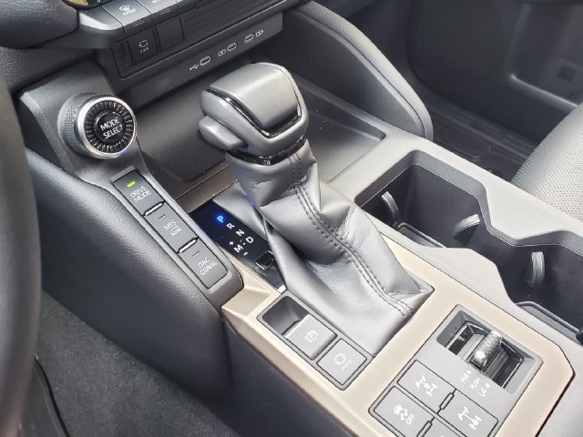 Used 2024 Toyota Land Cruiser AWD/4WD image 31