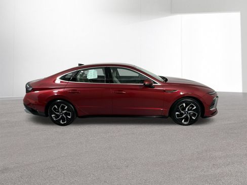 Used 2024 Hyundai Sonata SEL FWD image 34