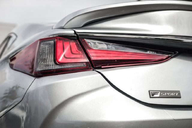 Used 2019 Lexus ES 350 F Sport w/ Accessory Package 2 FWD image 27
