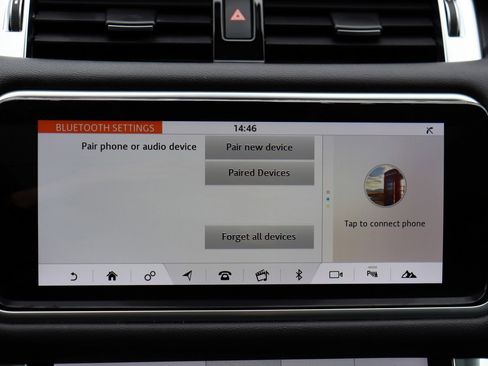 Used 2020 Land Rover Range Rover Sport SE image 38