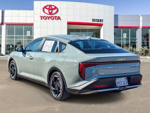 Used 2025 Kia K4 EX FWD image 5