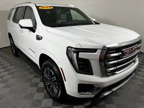 Used 2025 GMC Yukon Elevation AWD/4WD image 3