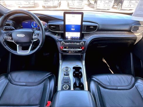 Used 2020 Ford Explorer Platinum w/ Premium Technology Package image 27
