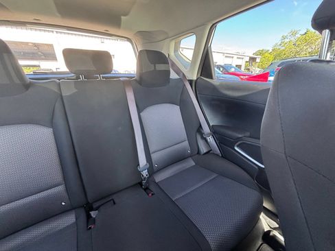 Used 2025 Kia Soul LX w/ LX Technology Package FWD image 35