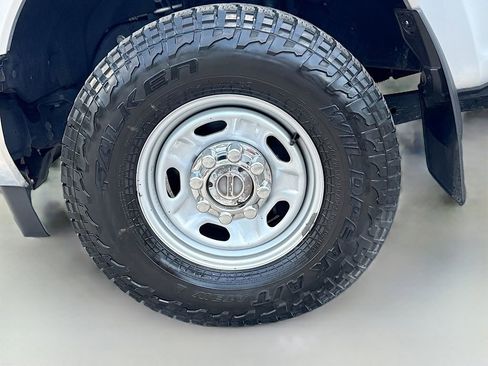Used 2019 Ford F350 XL w/ Power Equipment Group AWD/4WD image 39