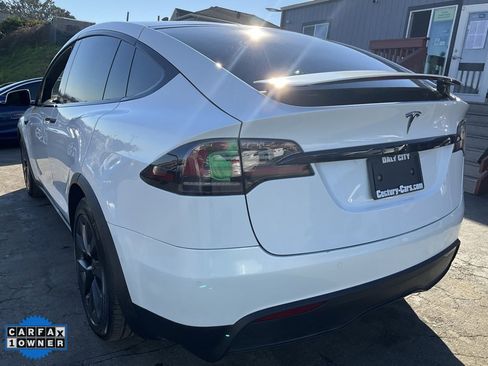 Used 2023 Tesla Model X image 92