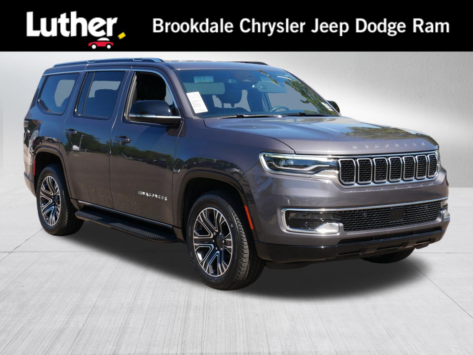 Used 2023 Jeep Wagoneer 4WD w/ Premium Group I image 1