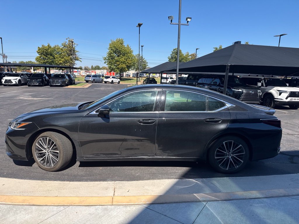 Used 2025 Lexus ES 300h w/ Premium Package FWD image 1