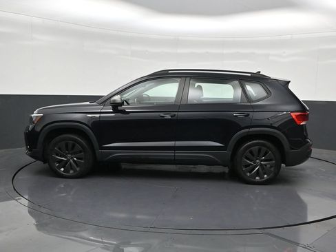 Used 2023 Volkswagen Taos S w/ Driver Assistance Package FWD image 2
