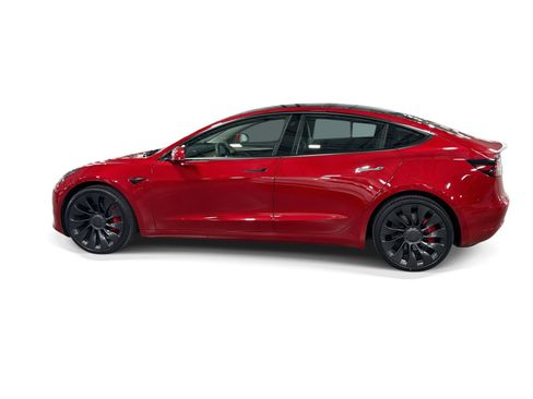 Certified 2023 Tesla Model 3 Performance AWD/4WD image 3