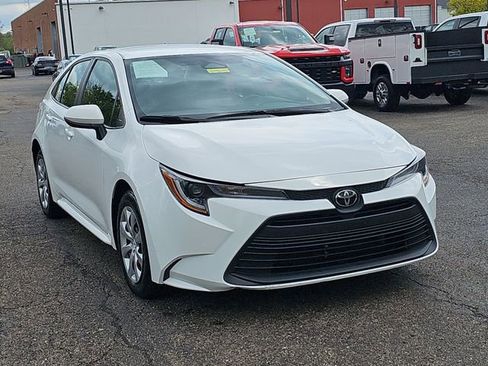 Used 2023 Toyota Corolla LE FWD image 10