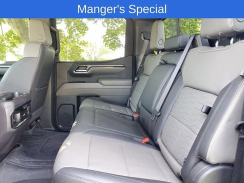 Used 2024 Chevrolet Silverado 1500 ZR2 w/ Technology Package AWD/4WD image 29