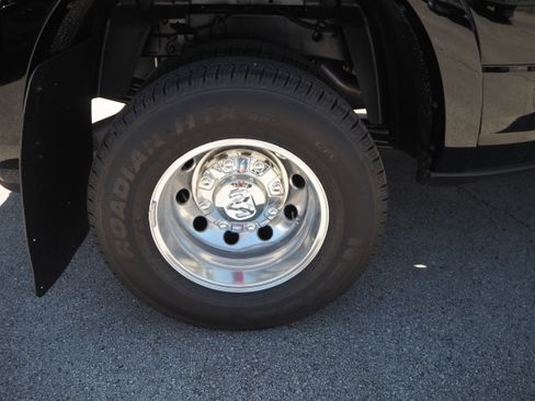 New 2025 RAM 3500 Longhorn image 6