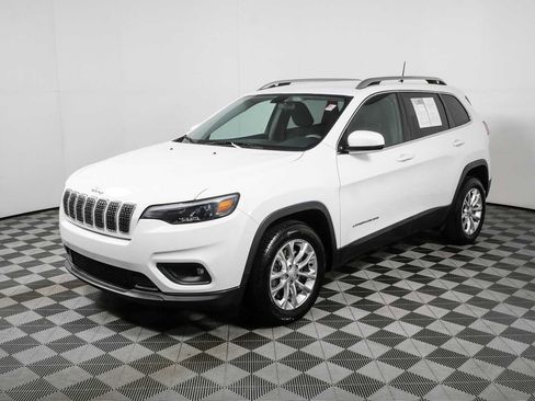 Used 2019 Jeep Cherokee Latitude w/ Popular Appearance Group FWD image 24