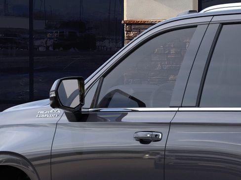 New 2026 Chevrolet Tahoe High Country AWD/4WD image 36
