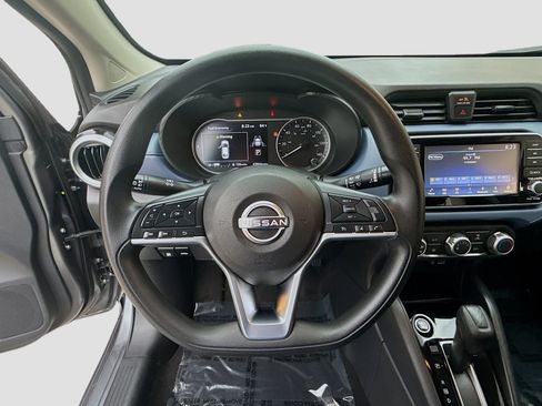 Used 2023 Nissan Versa SV w/ Trunk Package image 8