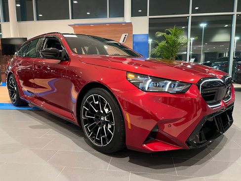New 2026 BMW M5 Touring image 7