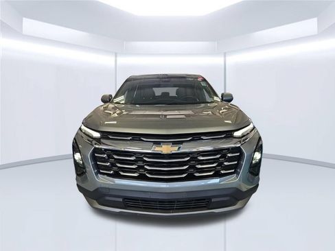 Used 2025 Chevrolet Equinox LT FWD image 12