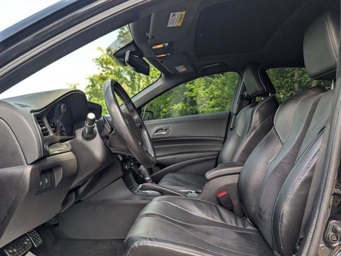 Used 2019 Acura ILX FWD image 13