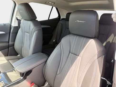 New 2026 Buick Envision Avenir image 20