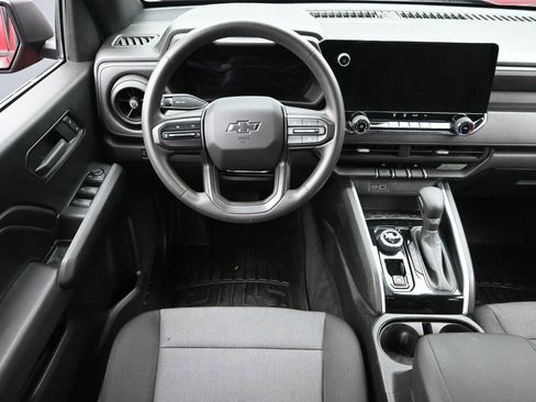 Used 2023 Chevrolet Colorado Trail Boss image 13