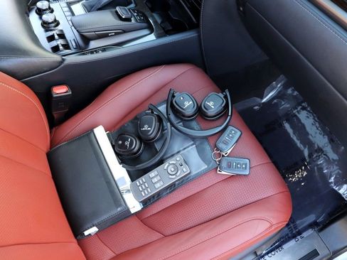 Used 2019 Lexus LX 570 4WD w/ Luxury Package image 99