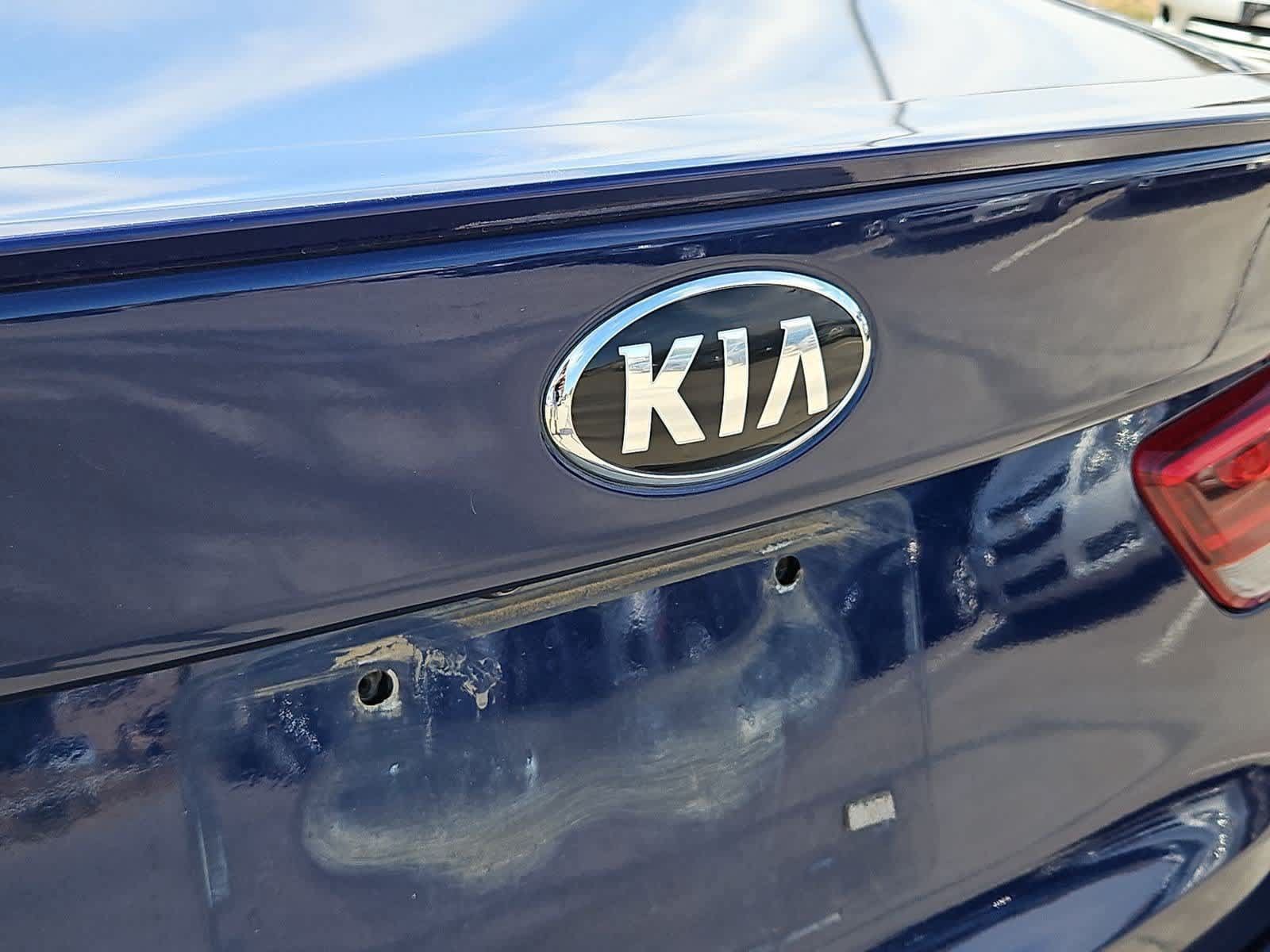 Used 2018 Kia Optima S w/ Panoramic Sunroof Package FWD image 11
