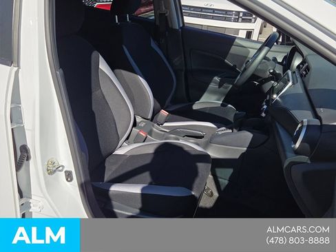 Used 2025 Nissan Versa S w/ Trunk Package FWD image 18