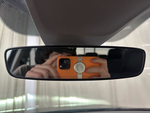 Used 2024 Volkswagen Tiguan Wolfsburg Edition image 33