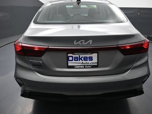 Certified 2024 Kia Forte LXS FWD image 30