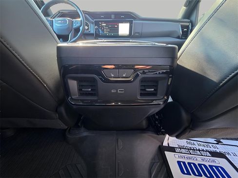 Used 2024 GMC Sierra 1500 AT4 w/ Technology Package image 11