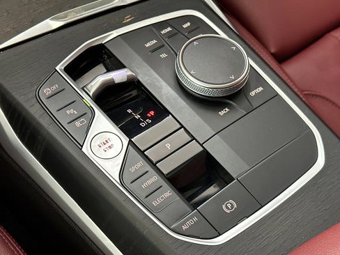 Certified 2023 BMW 330e w/ M Sport Package image 18