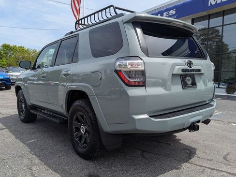 Used 2022 Toyota 4Runner Trail Special Edition AWD/4WD image 10
