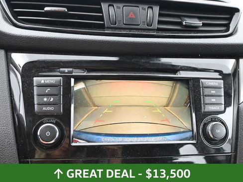 Used 2020 Nissan Rogue Sport S image 31