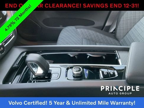 Certified 2023 Volvo XC60 B5 Core image 22