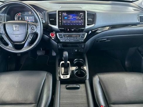Used 2018 Honda Ridgeline RTL-E image 13