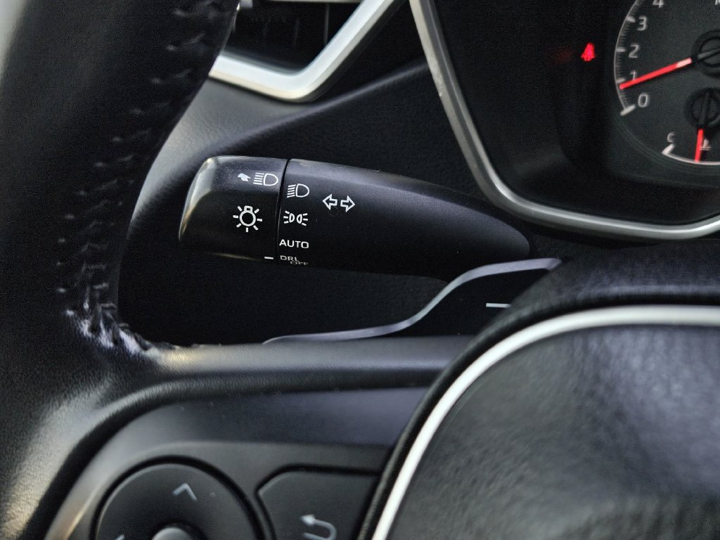 Used 2022 Toyota Corolla SE FWD image 28