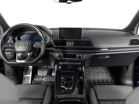 Used 2018 Audi SQ5 Premium Plus w/ Navigation Package image 27